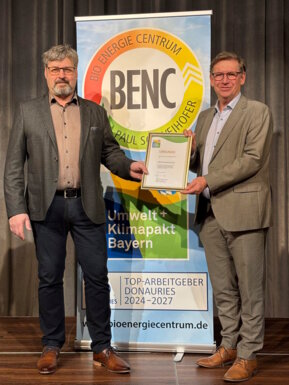 Übergabe Auszeichnung